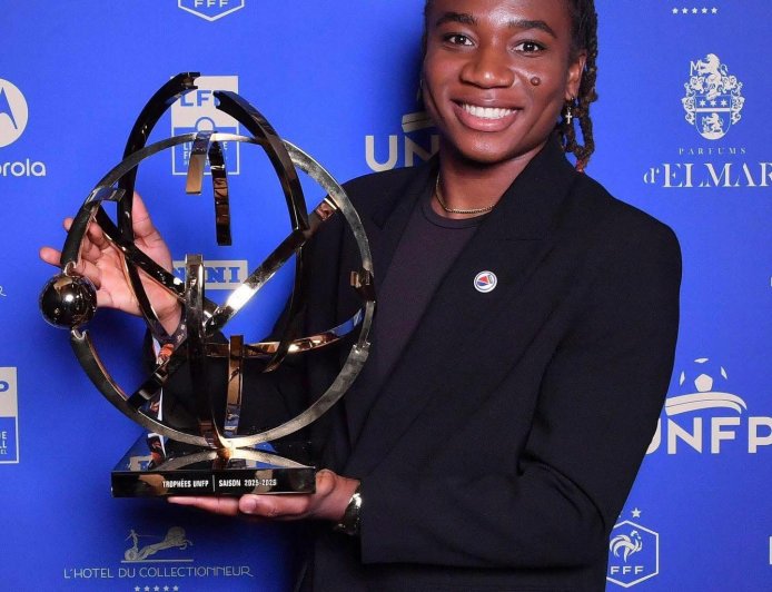 La Couronne de la Reine : Melchie Dumornay Sacrée Meilleure Joueuse de la Première Ligue Française !