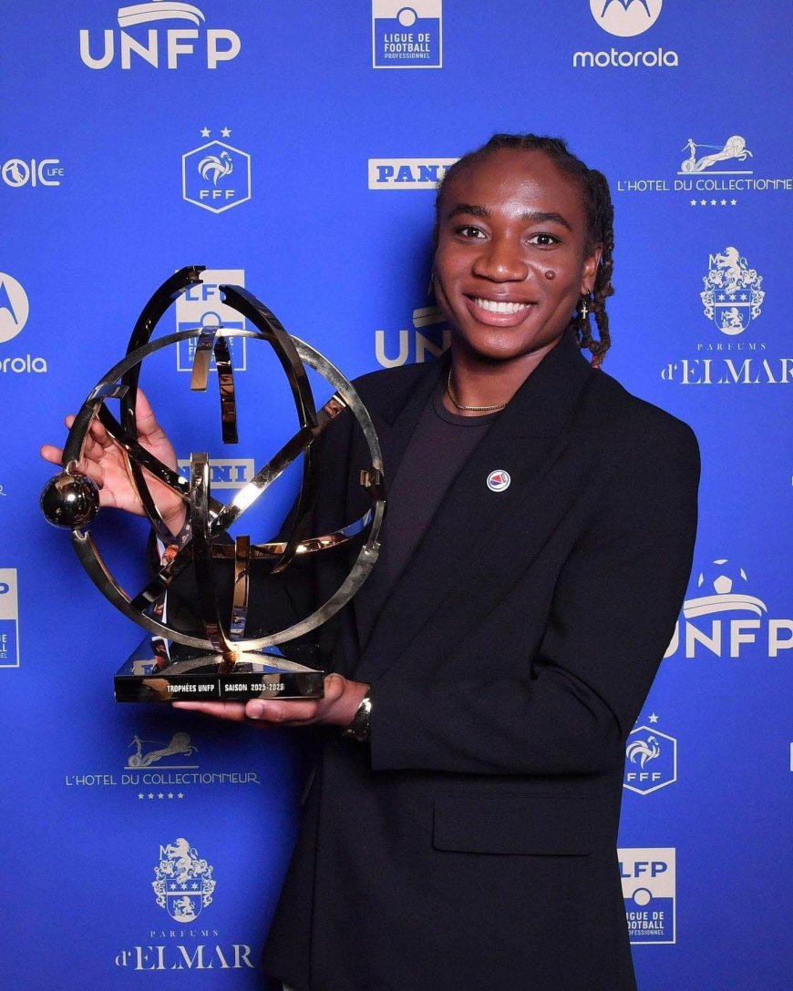 La Couronne de la Reine : Melchie Dumornay Sacrée Meilleure Joueuse de la Première Ligue Française !